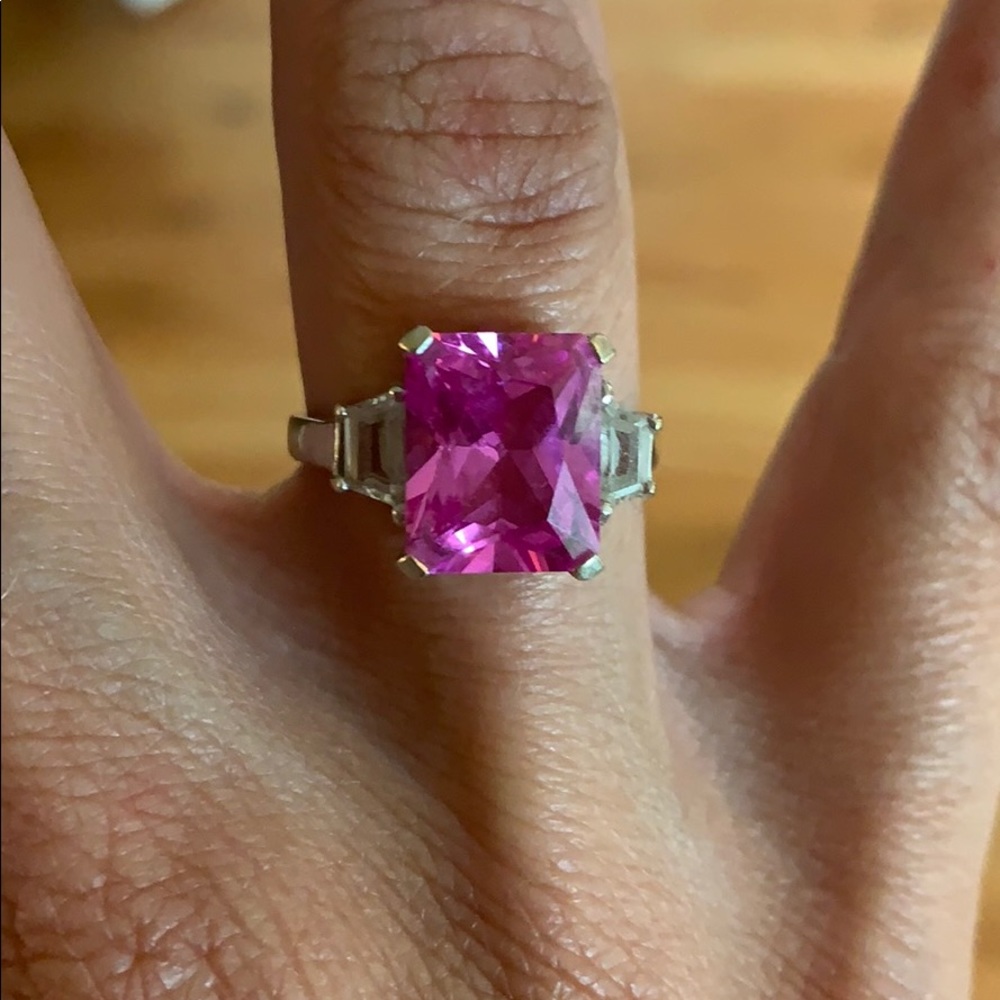 Pink sapphire ring ! Size 7
